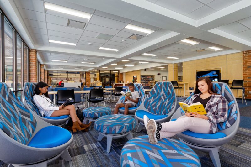 students sitting and reading in KI sway lounge chair